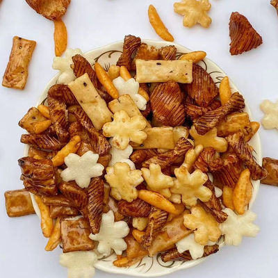 kaufen Heißer gesalzener Reiscrackerimbiß für Mittlere Osten-Landmischreiscracker online manufacture