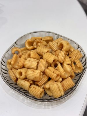 kaufen Erleben Sie das perfekte Gleichgewicht von Geschmack und Knuspelsinn in gebackenen würzigen Garnelen-Reiskrackern online manufacture