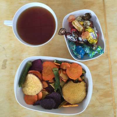 Guter Preis Gesunde Nahrungsmittelknusperige Trockenfrüchte und -gemüse mischten Imbisse Fried Sweet Potato Chips Online