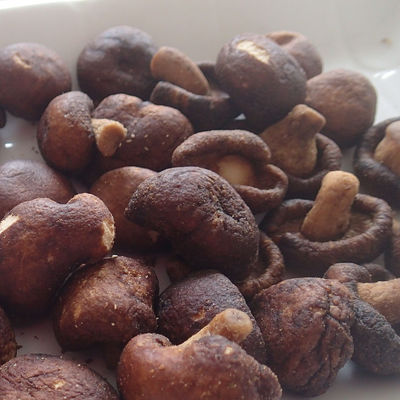 Guter Preis Weiches Beschaffenheits-Trockenfrüchte-Gemüse-Malz-Sirup-Vakuum Fried Mushrooms Online