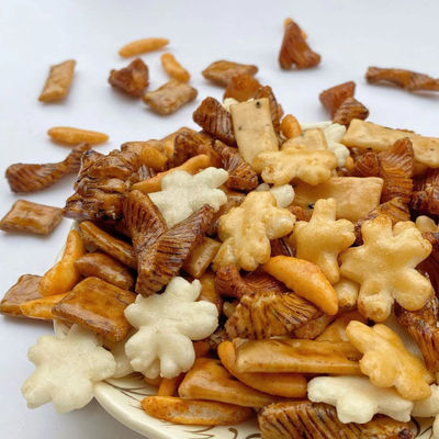 Guter Preis Köstliche Imbiss-Großhandelsnahrungs-japanische Sojasoßen-Mischreis-Cracker-Imbisse Online