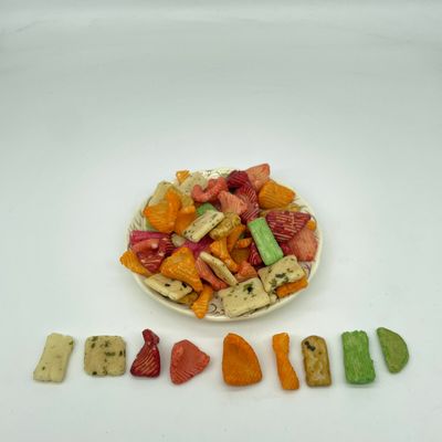 Guter Preis Gebackene gebratene Reiskrackereien 7,5 Kilo Massenpackung Salzig knackig Vielfache Formen Getreide Snacks Online