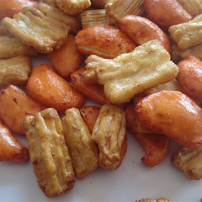 Guter Preis 6 bis 12 Monate Haltbarkeitsdauer Reis Cracker Snacks Gewürzgeschmack Weizen Allergeninfo Ideal für die Verpackung und den Vertrieb im Einzelhandel Online